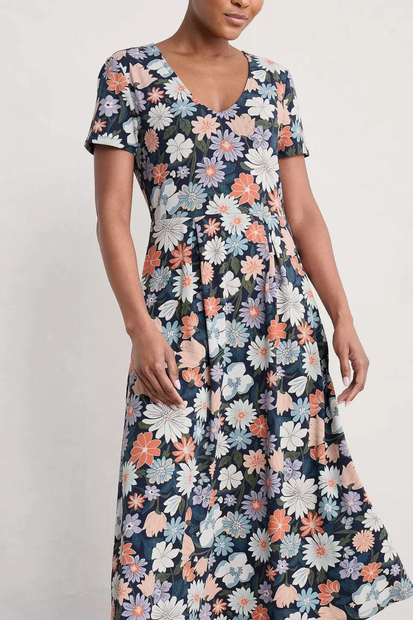 Seasalt Cornwall Dresses<Helena Short Sleeve V-Neck Midi Dress Flowering Blooms Maritime