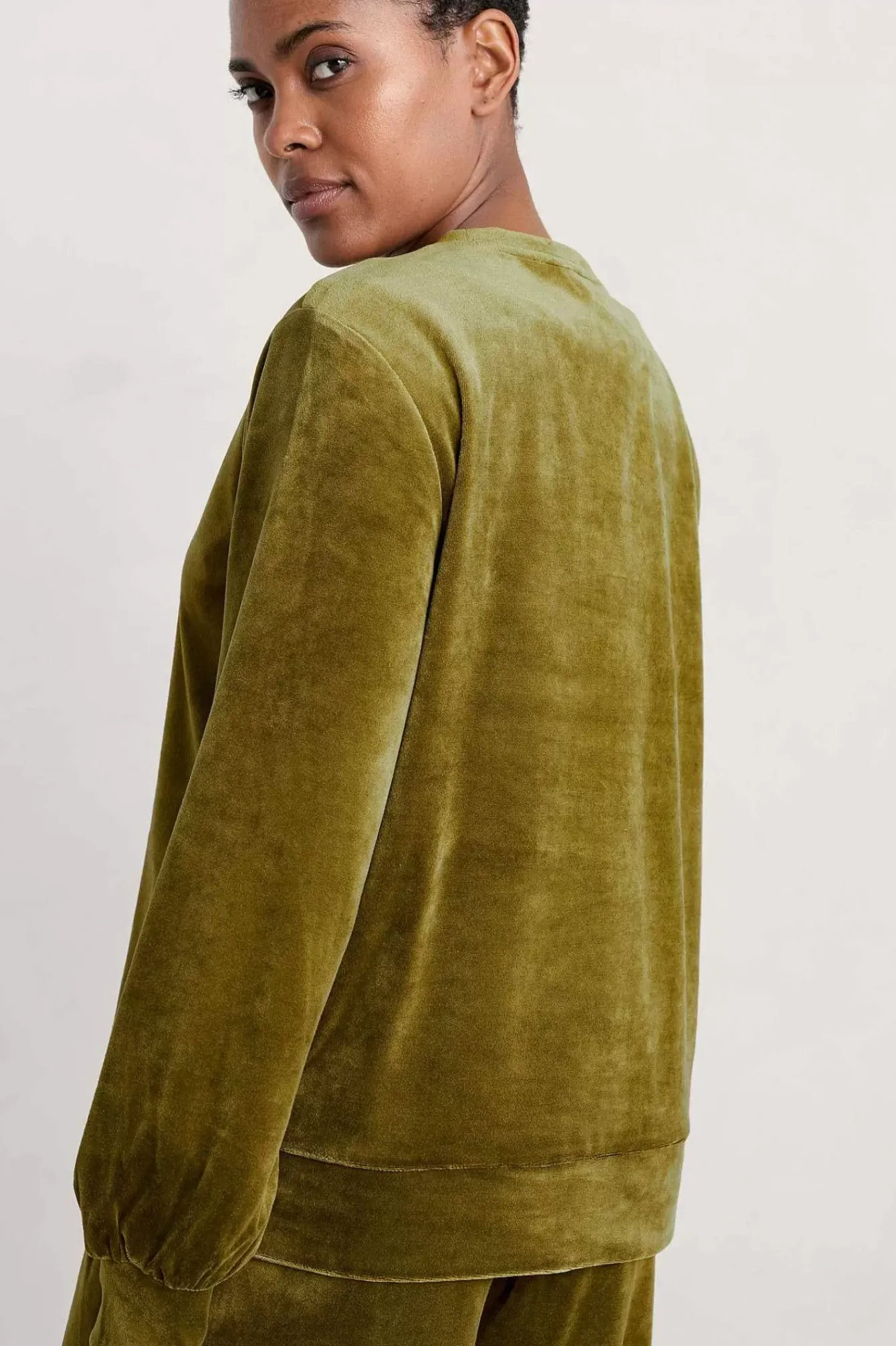 Seasalt Cornwall Tops<Kowan Velour Sweatshirt Bright Olive